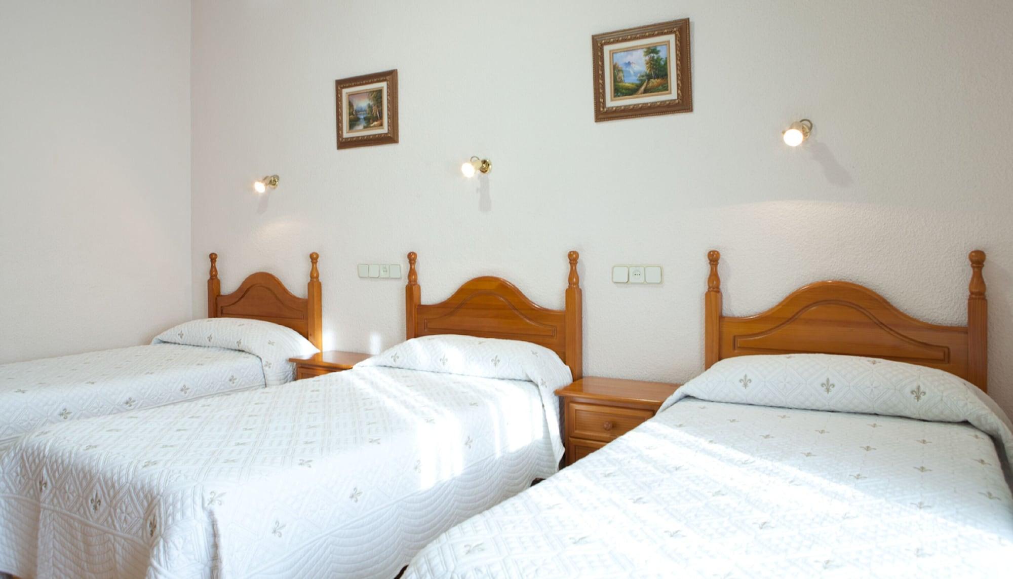 Hostal Zamora Madrid Buitenkant foto