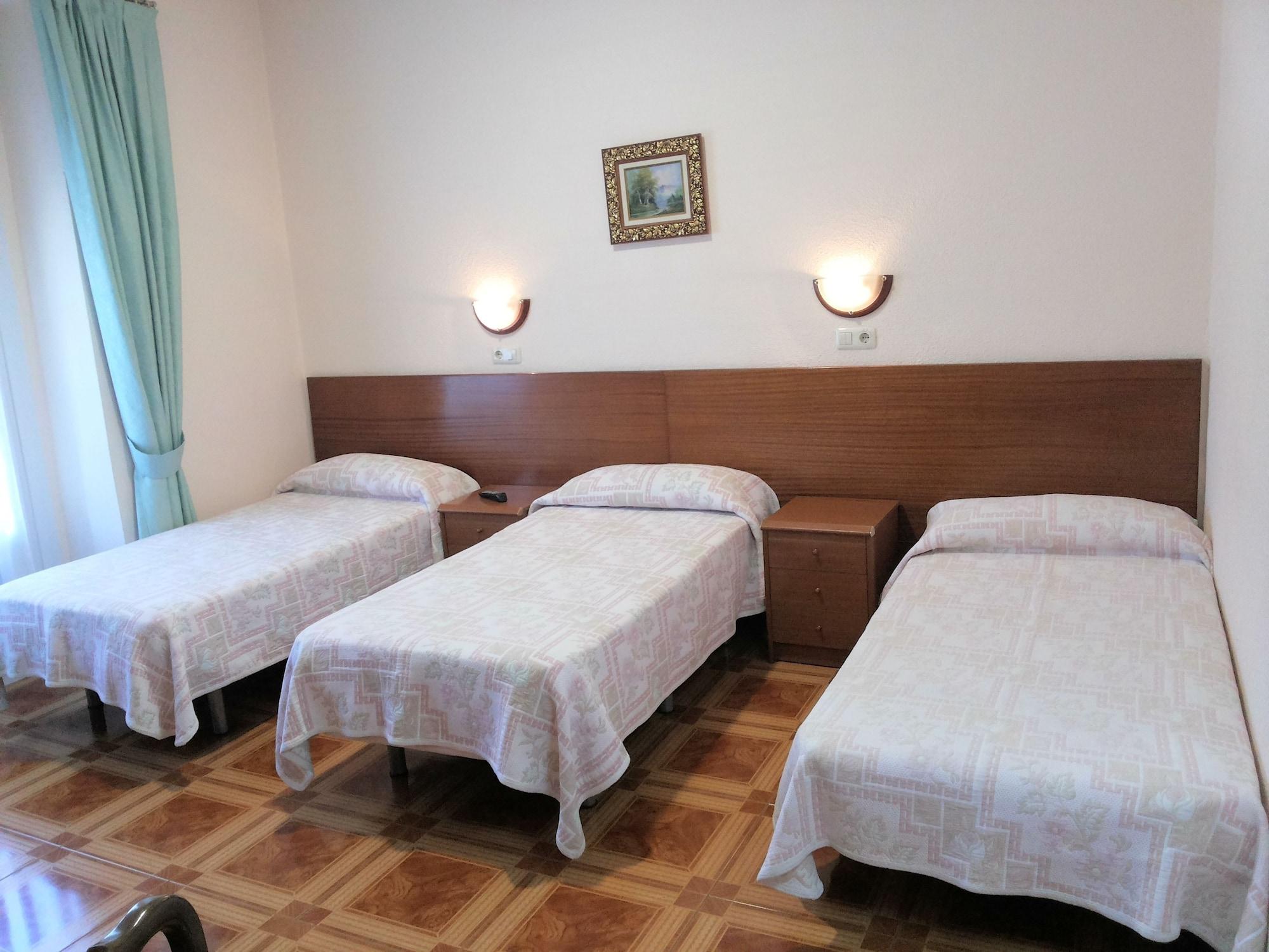Hostal Zamora Madrid Buitenkant foto