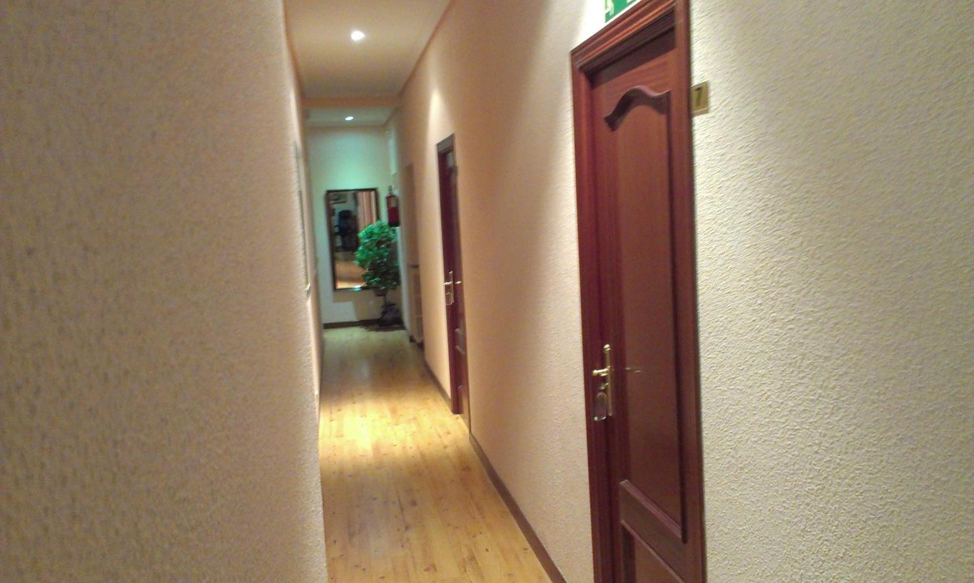 Hostal Zamora Madrid Buitenkant foto