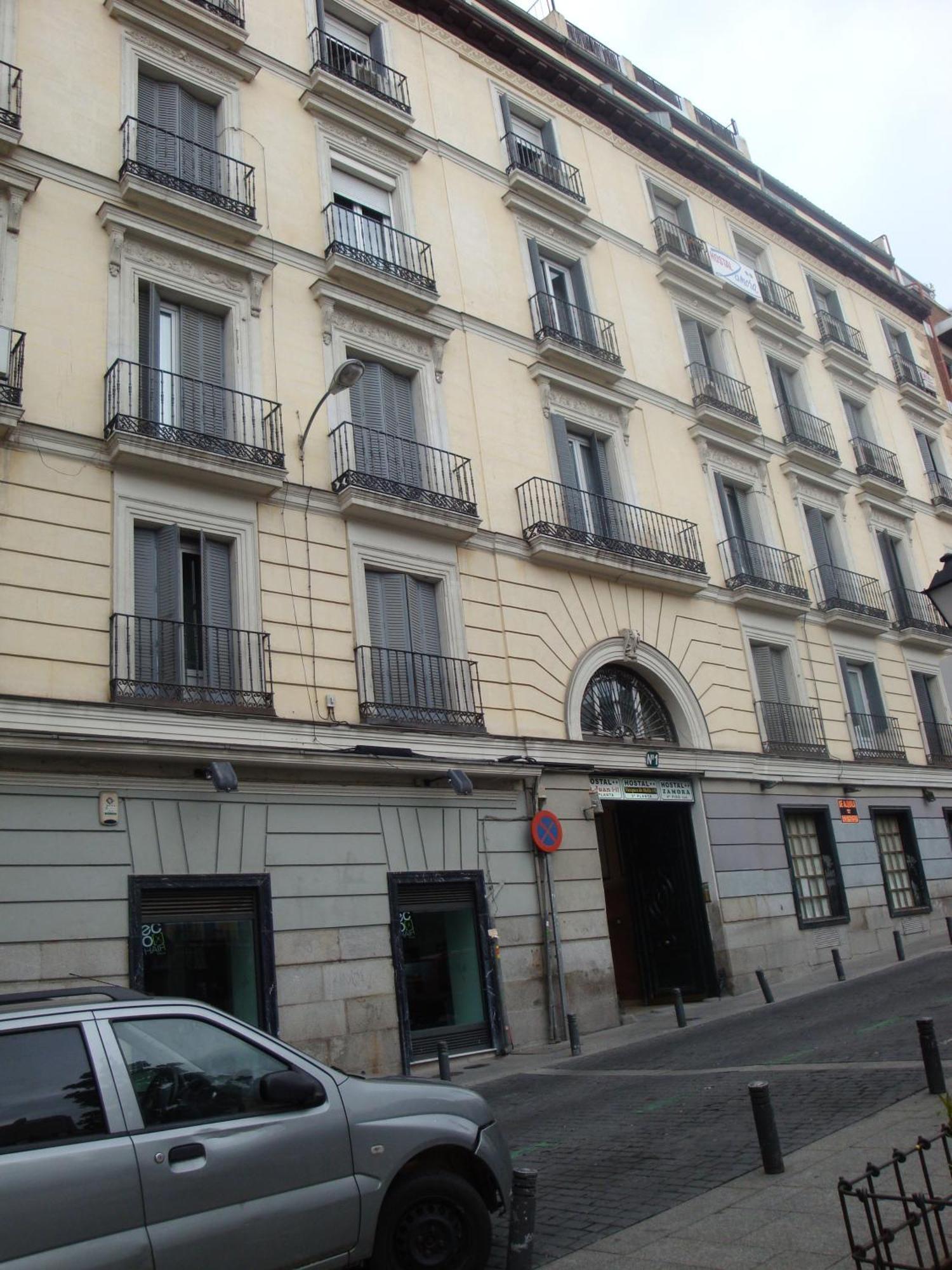 Hostal Zamora Madrid Buitenkant foto