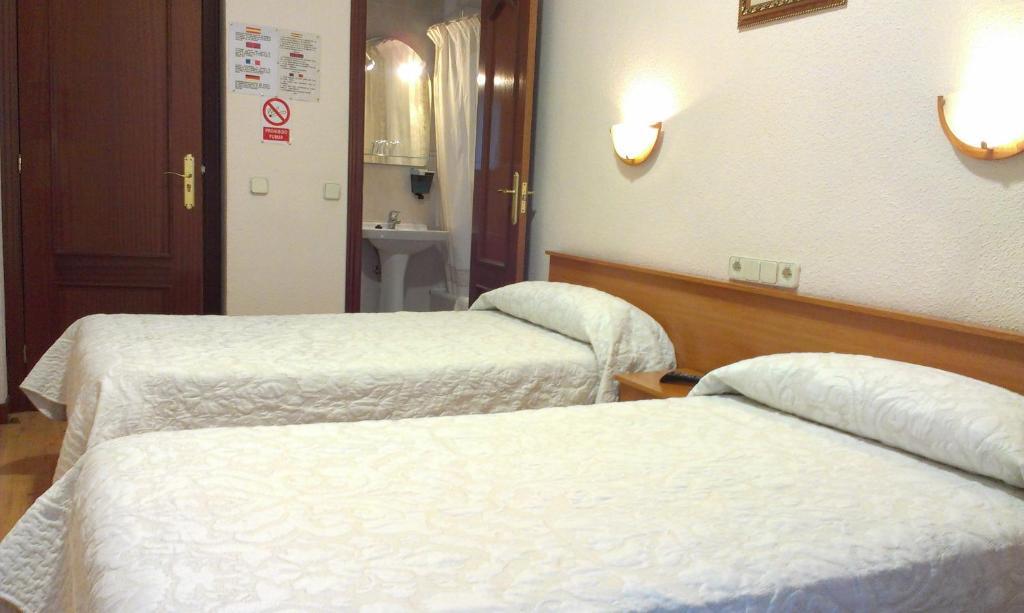 Hostal Zamora Madrid Kamer foto